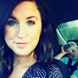 Meet your Posher, Hailey